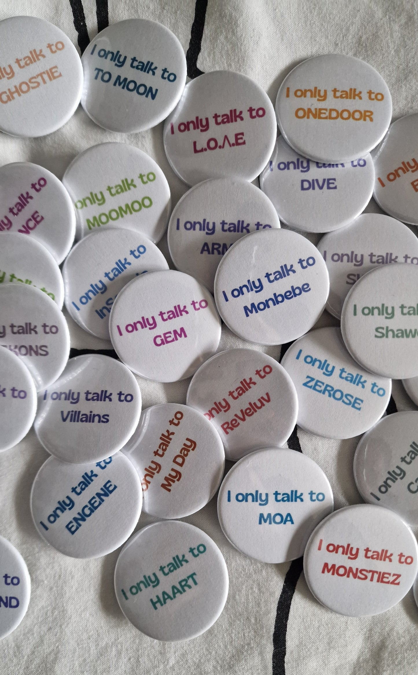 Kpop Fandom Badges